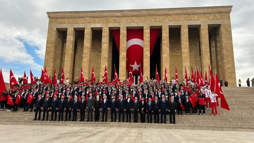 Anıtkabir’de 19 Mayıs Töreni