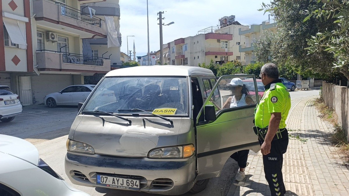 Sahte basın kartı kullanan sürücüye işlem
