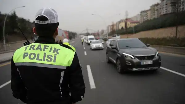 İstanbul'da Bisiklet Turu Alarmı: 3 İlçede Çok Sayıda Yol Trafiğe Kapatıldı