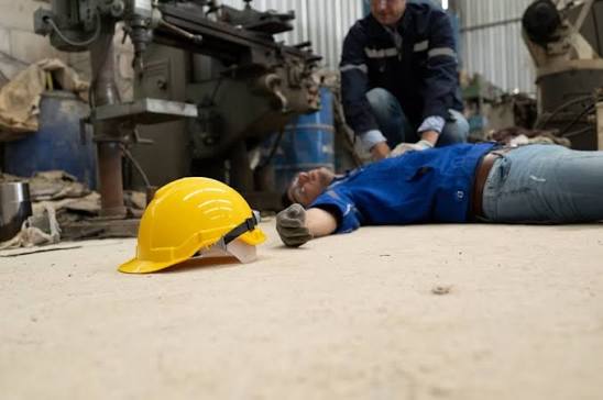 Adapazarı’nda feci olay: Yük asansörü zemine çakıldı, çok sayıda yaralı var
