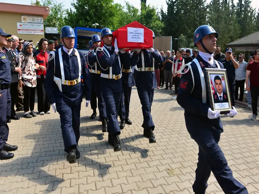 Kazada şehit olan Uzman Çavuş Adana’da son yolculuğuna uğurlandı