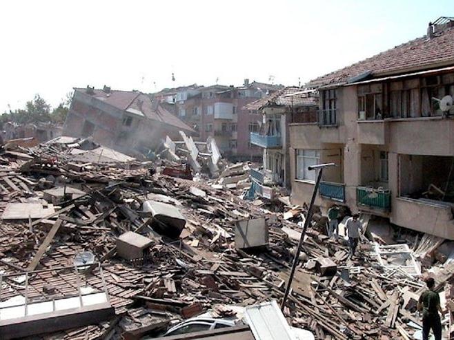 Deprem uzmanından Sakarya için kritik uyarı: “Bu bölgelerden ev almayın, kiraya çıkmayın”