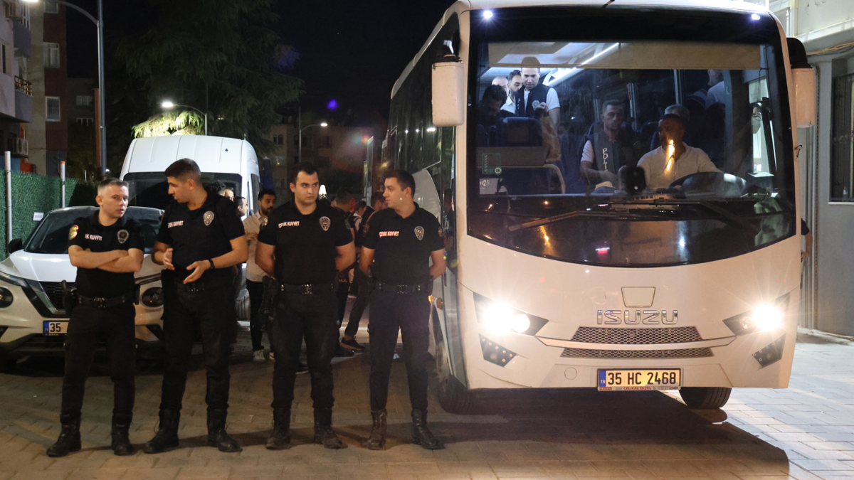 Seferihisar Belediye Başkanı İsmail Yetişkin Tutuklandı