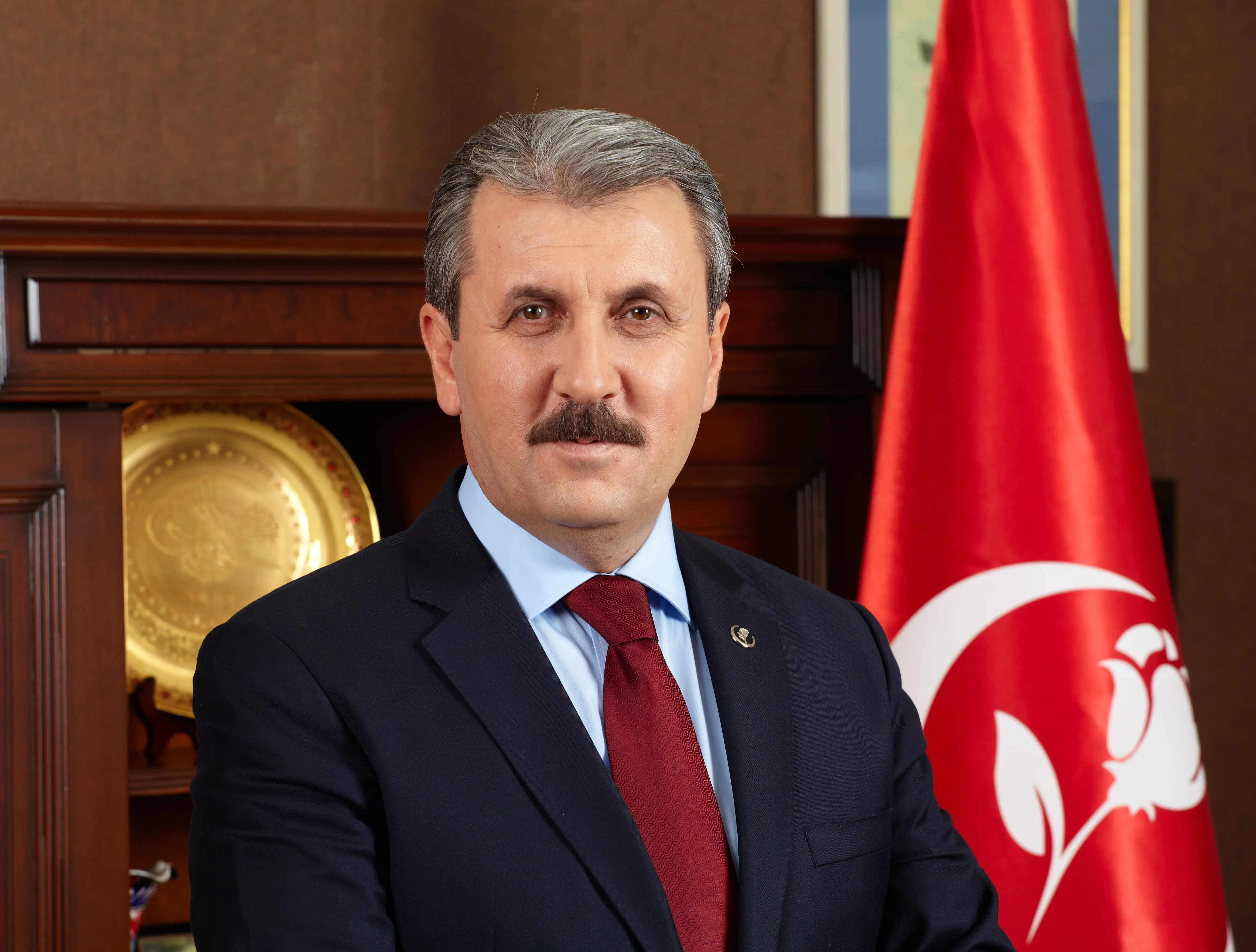 BBP Lideri Destici, Erenler Belediye Başkanı Şenol Dinç'in oğlunun düğününe katılacak