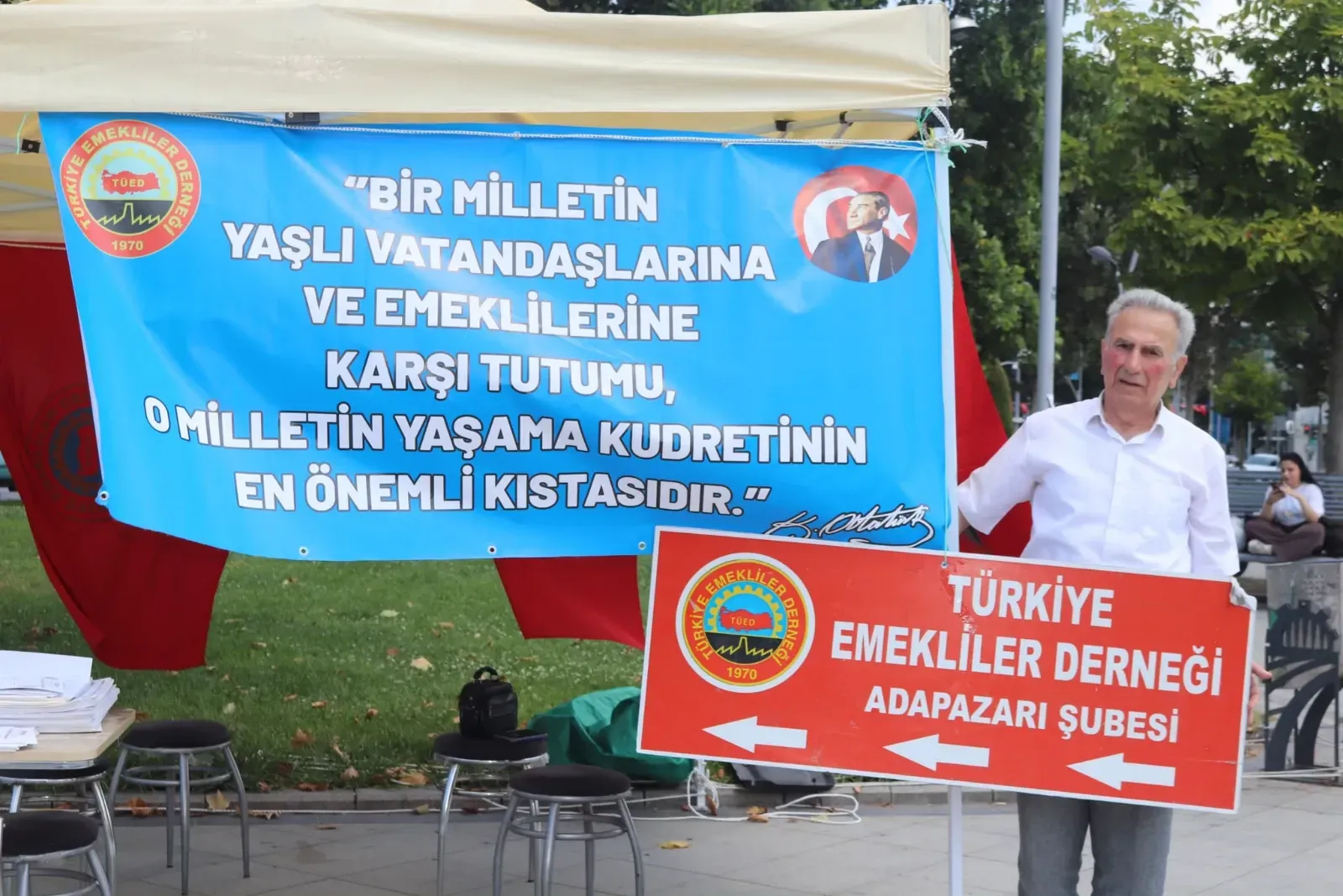 Emeklilerden Gar Meydanı’nda hak çağrısı