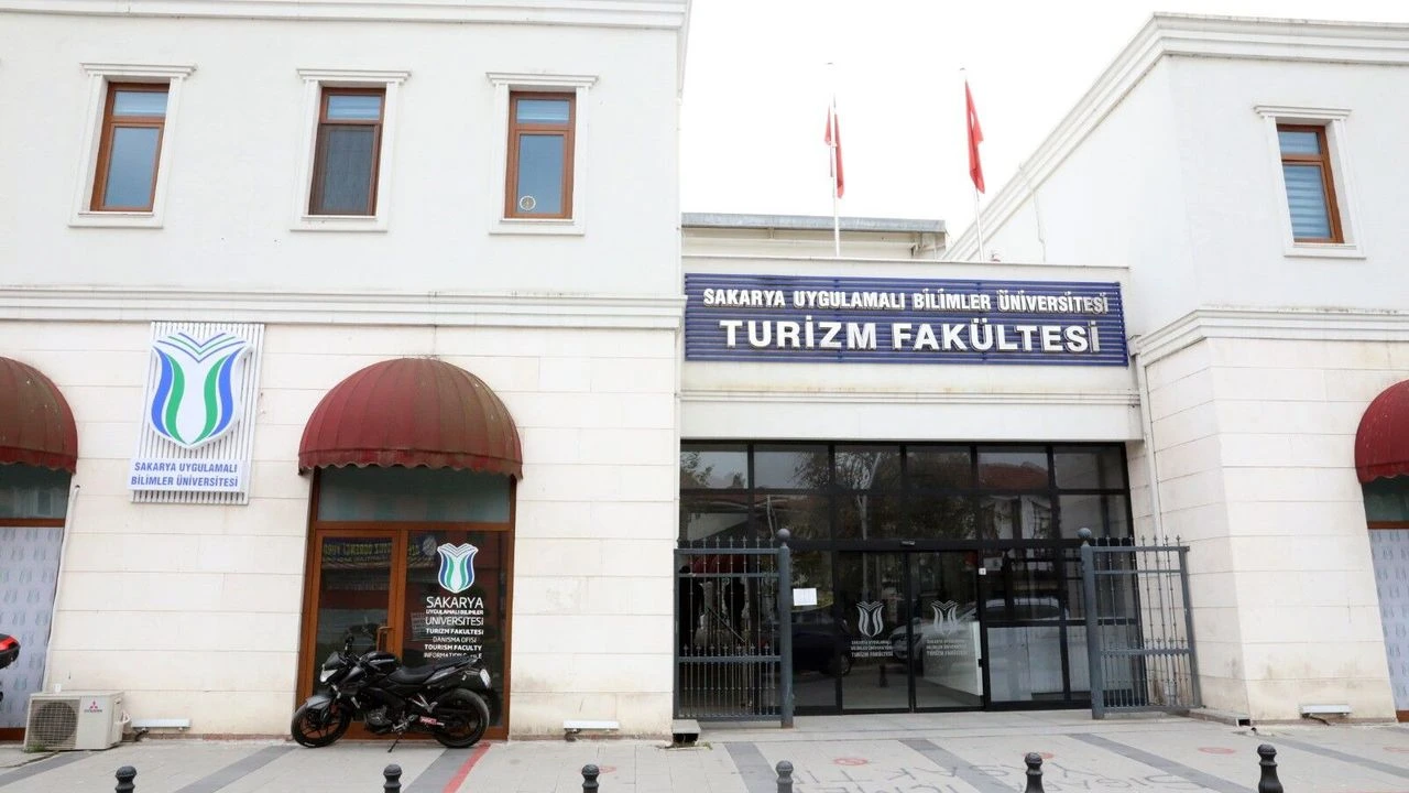 SUBÜ'de mesleki eğitimin geleceği konuşulacak