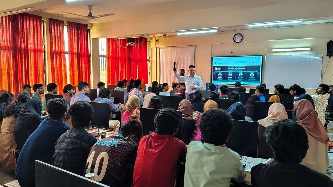 SUBÜ ile Bangladeş’teki NSTU arasında akademik iş birliği güçleniyor