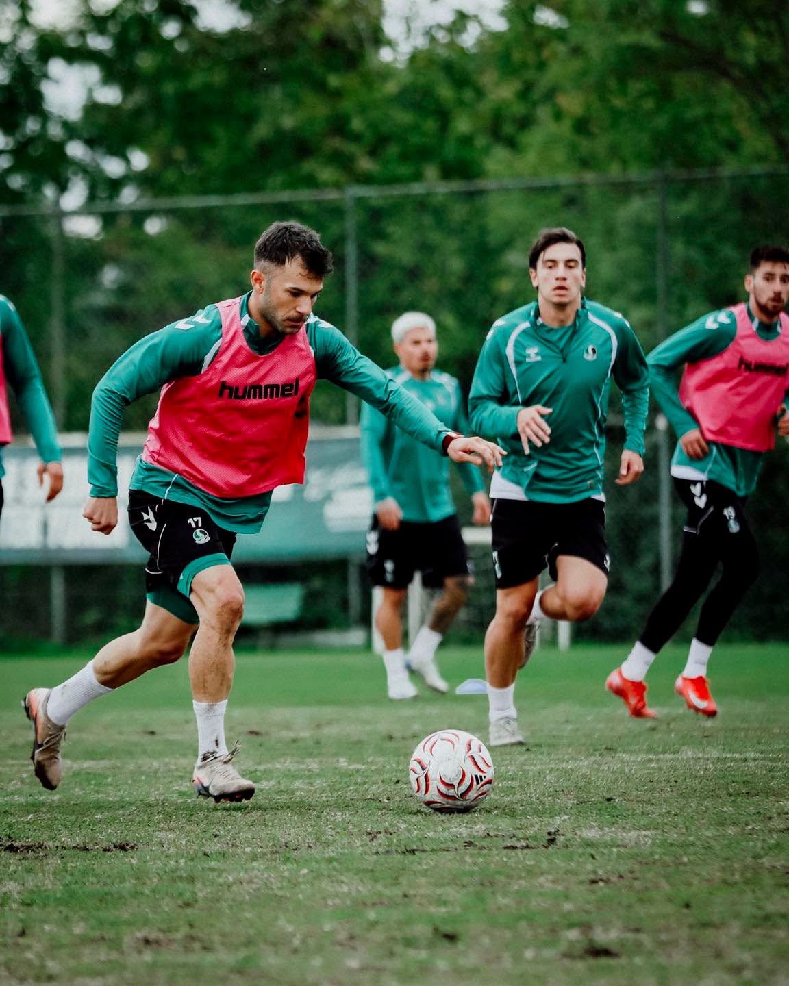 Sakaryaspor, Erzincanspor mesaisine başladı