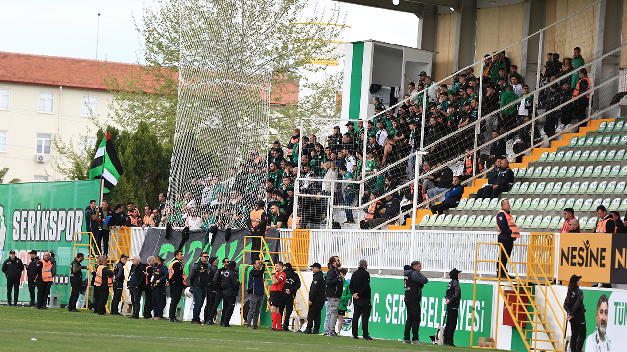 Sakaryaspor’un Yeni Liginde Stat Uçurumu: Dev Atmosfer, Küçük Deplasmanlar