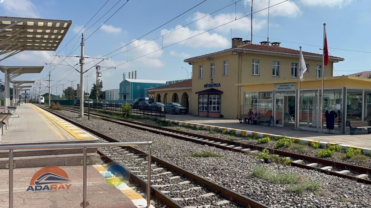 Ada Treni 7 yıl sonra yeniden Mithatpaşa’dan kalkıyor! Adapazarı Garı’ndan ücretsiz ring başladı